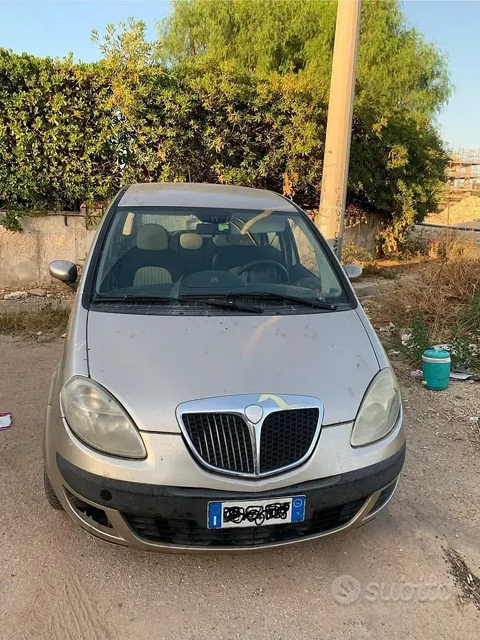 Usata Lancia Musa 90 CV (66 kW) 2008 Monovolume