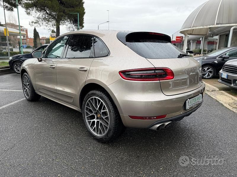 Używany Porsche Macan 250 KM (183 kW) 2016 Czarny SUV