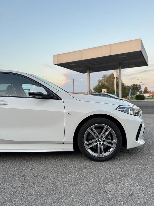 Usata BMW 118 M Sport 136 CV (100 kW) 2023 Bianco Utilitaria