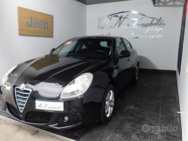 Usata Alfa Romeo Giulietta Distinctive 120 CV (88 kW) 2013 Marrone Berlina