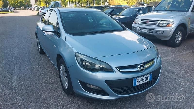 Usata Opel Astra 140 CV (102 kW) 2018 Grigio Berlina