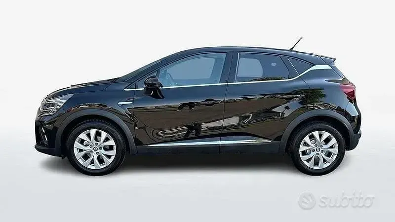 Usata Renault Captur Zen 101 CV (74 kW) 2021 Nero SUV