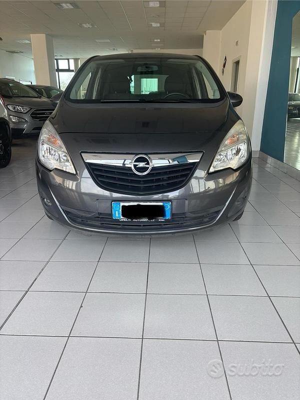 Usata Opel Meriva Cosmo 95 CV (69 kW) 2011 Grigio Monovolume