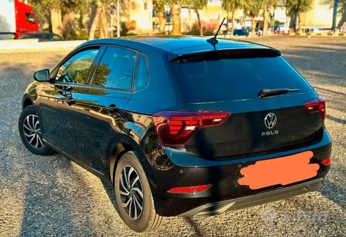 Usata VW Polo 95 CV (69 kW) 2023 Nero Utilitaria