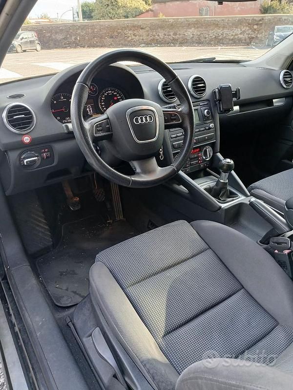 Usata Audi A3 Ambition 105 CV (77 kW) 2010 Nero Utilitaria
