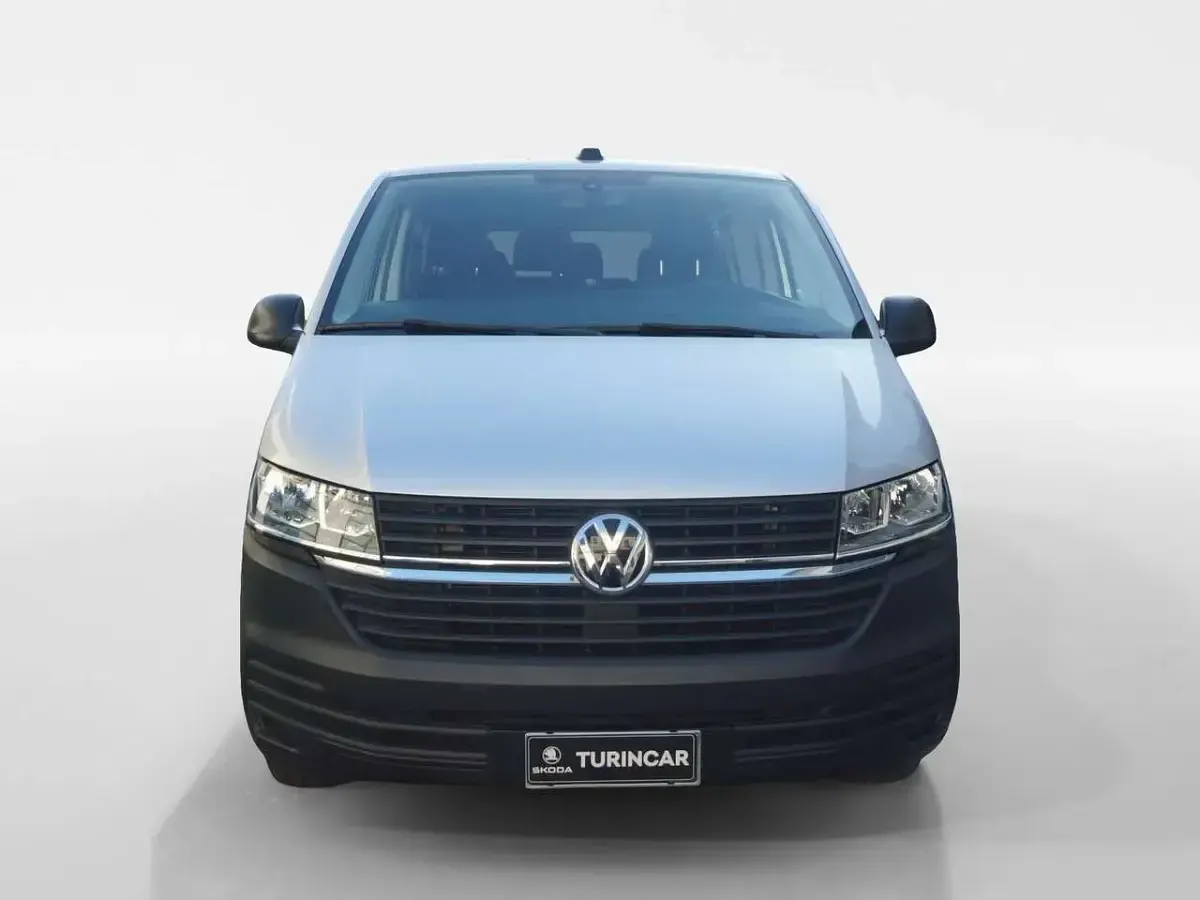 Usata VW Caravelle Comfortline 150 CV (110 kW) 2023 Argento Furgone