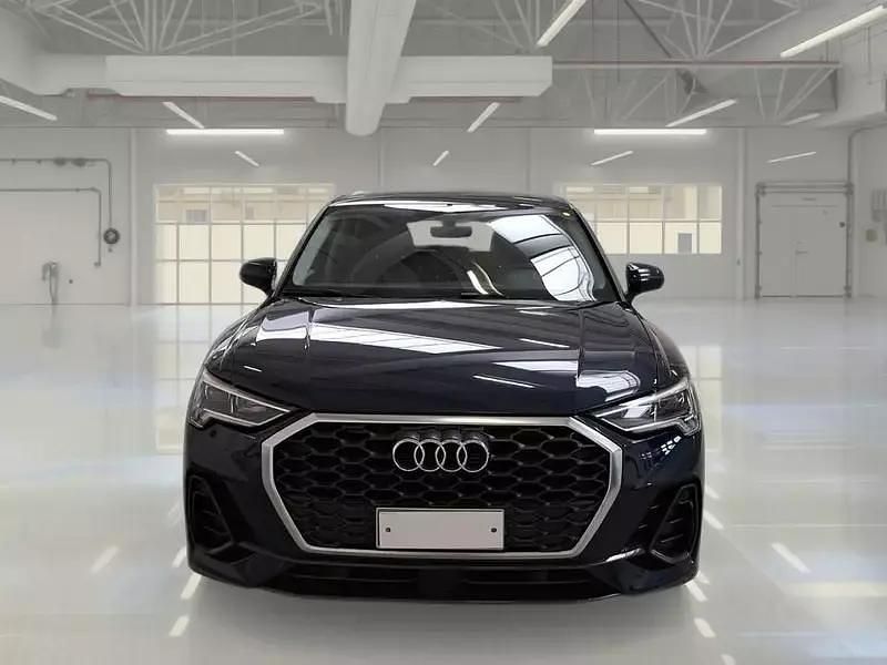 Usata Audi Q3 Sportback Business Plus 149 CV (109 kW) 2020 Blu SUV