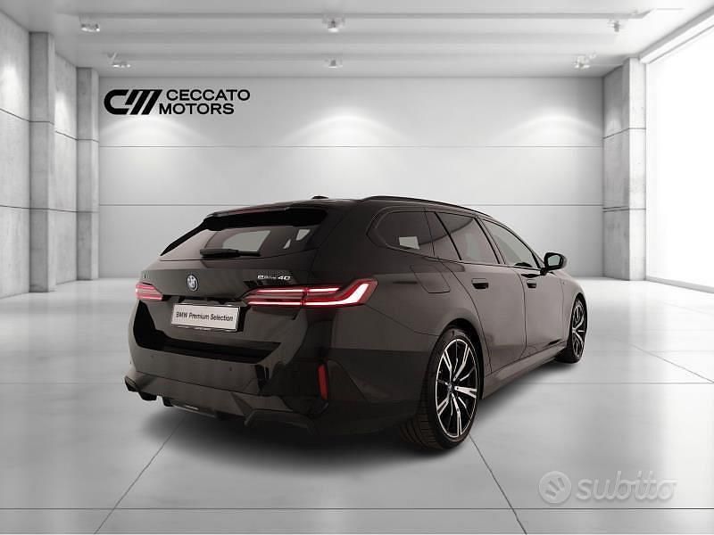Usata BMW i5 M Sport 289 kW (394 CV) 2024 Nero Station wagon