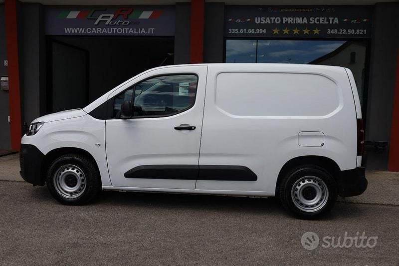 Usata Citroën Berlingo 76 CV (55 kW) 2019 Bianco / pastello Monovolume