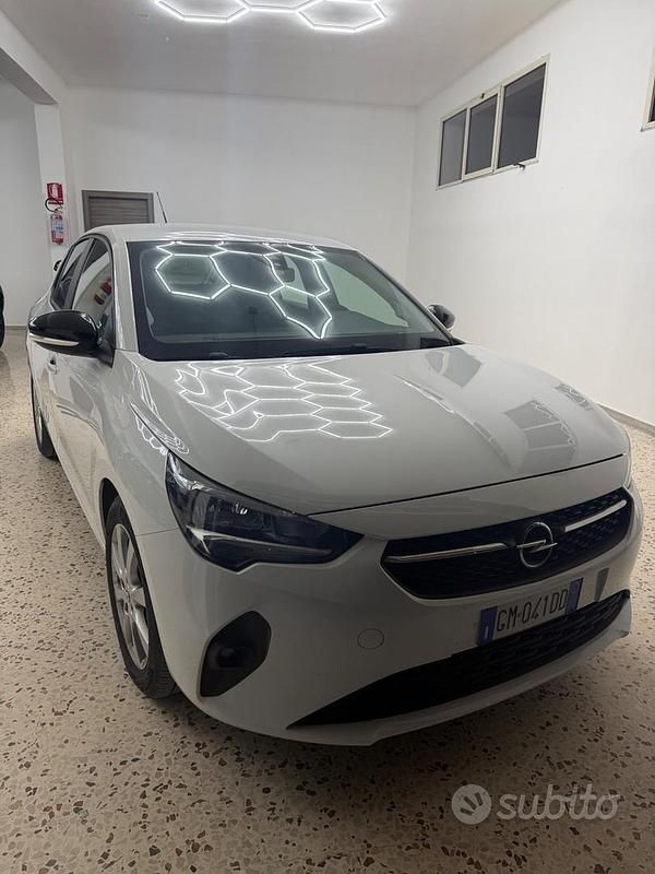 Usata Opel Corsa Edition 101 CV (74 kW) 2022 Bianco Utilitaria