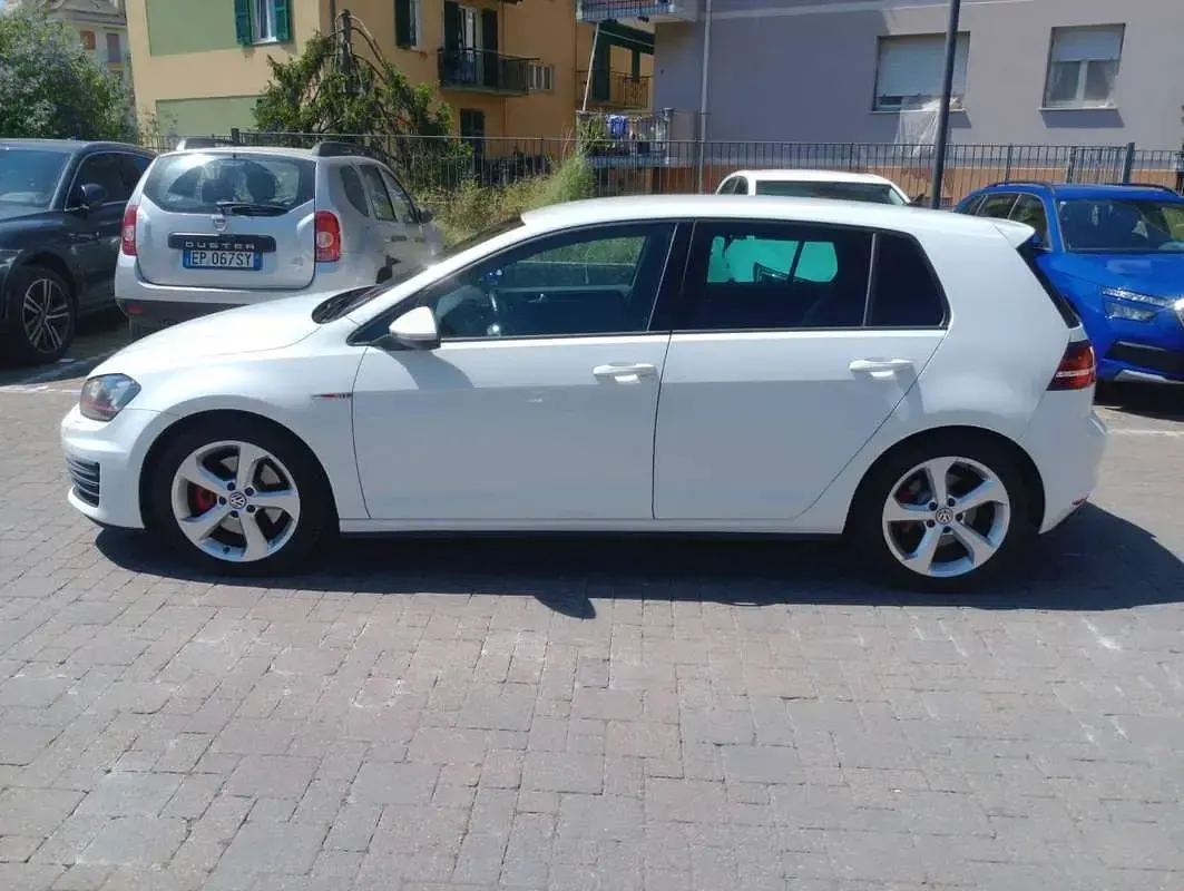 Usata VW Golf VII GTI 220 CV (161 kW) 2015 Bianco Berlina