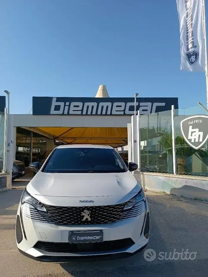 Usata Peugeot 3008 Allure 131 CV (96 kW) 2023 Bianco SUV