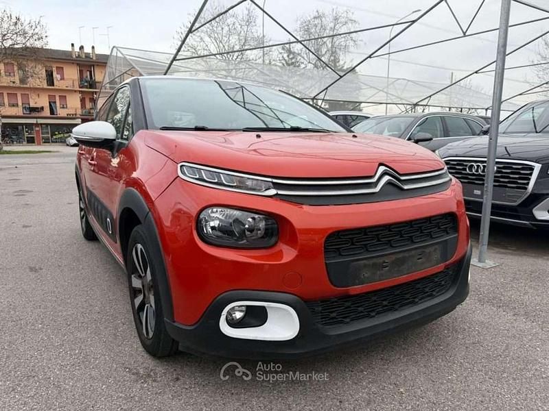 Begagnad Citroën C3 PureTech 82 HK (60 kW) 2018 Röd Halvkombi