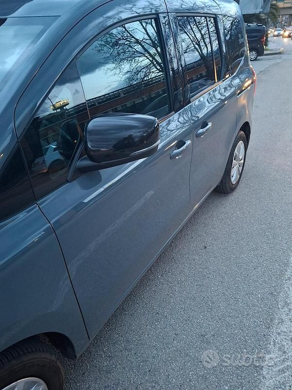 Usata Renault Kangoo 2022 Grigio Monovolume