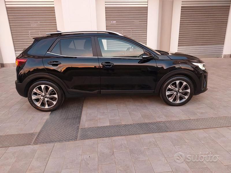 Usata Kia Stonic 115 CV (84 kW) 2019 Nero SUV