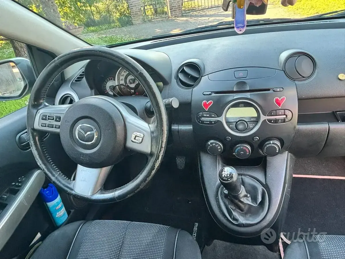 Usata Mazda 2 86 CV (63 kW) 2007 Verde Utilitaria