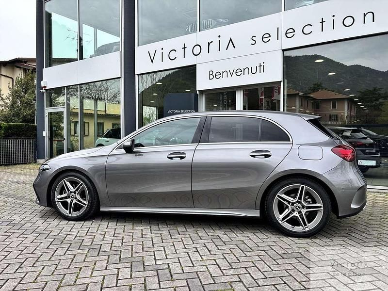 Usata Mercedes A200 AMG Line Premium 150 CV (110 kW) 2024 Grigio Berlina