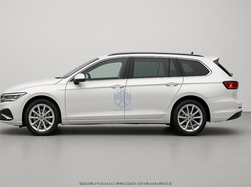 Usata VW Passat Elegance 150 CV (110 kW) 2025 Bianco Station wagon