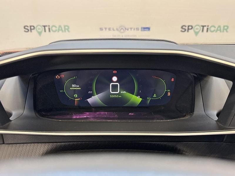 Usata Peugeot 2008 Allure 102 CV (75 kW) 2023 Arancione SUV