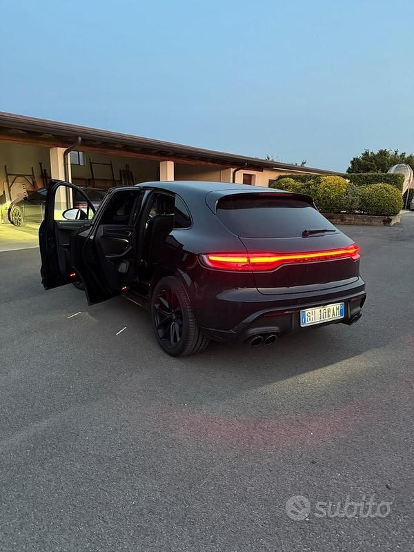 Usata Porsche Macan 275 CV (202 kW) 2022 Nero SUV