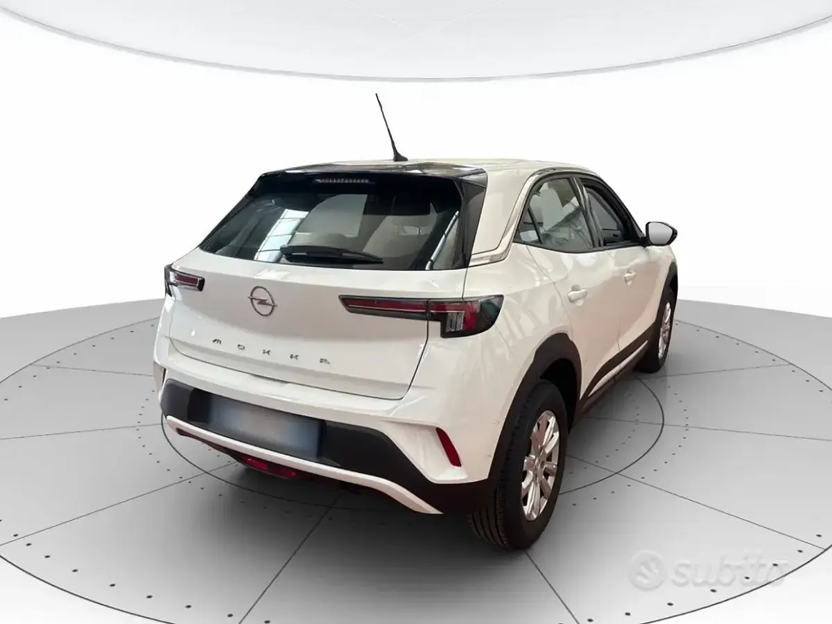 Usata Opel Mokka Edition 101 CV (74 kW) 2023 Bianco SUV