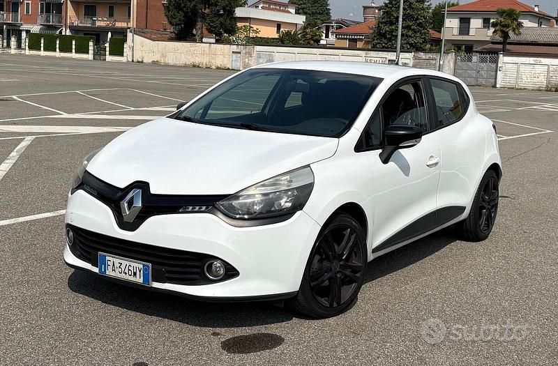 Usata Renault Clio IV 75 CV (55 kW) 2015 Bianco Berlina
