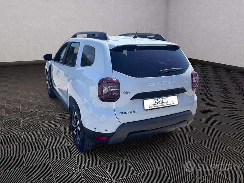 Usado Dacia Duster Journey 101 CV (74 kW) 2022 Blanco SUV
