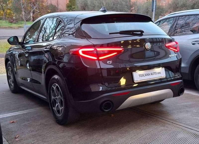 Usata Alfa Romeo Stelvio Business 190 CV (139 kW) 2022 Nero SUV