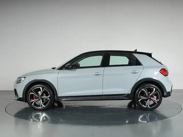 Usata Audi A1 Ambiente 110 CV (80 kW) 2023 Grigio freccia perla nero mito SUV