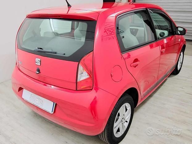 Usata Seat Mii Chic 60 CV (44 kW) 2015 Rosso Utilitaria
