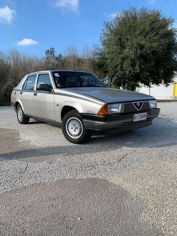 Usata Alfa Romeo 75 110 CV (80 kW) 1986 Berlina