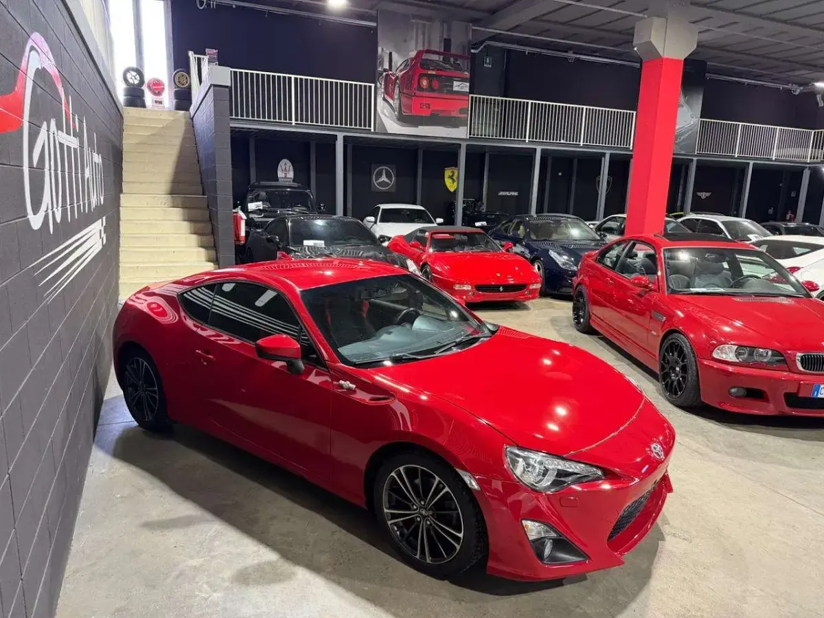 Usata Toyota GT86 GT 200 CV (147 kW) 2015 Rosso Coupé