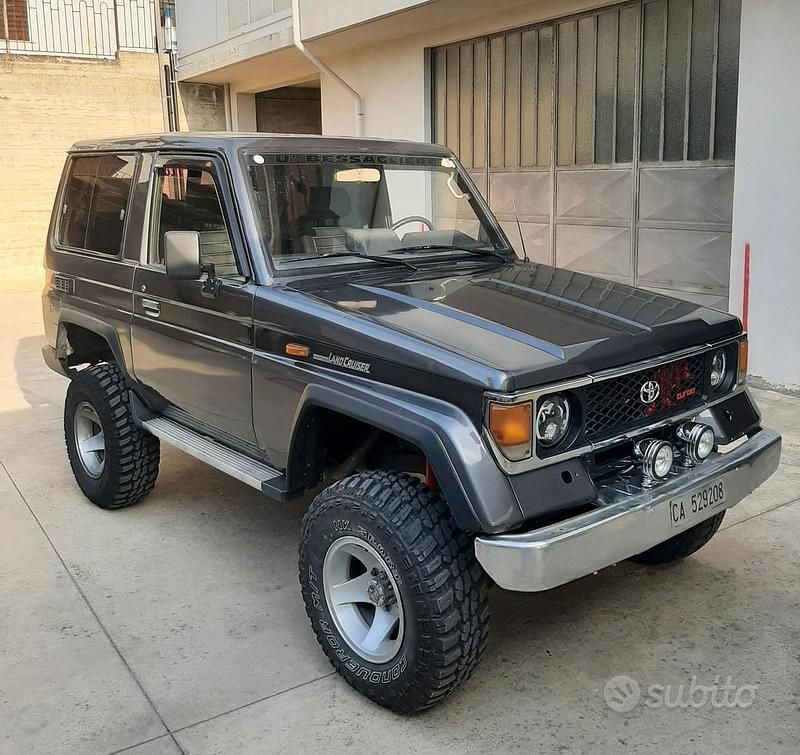 Grigio Usata 1987 Toyota Land Cruiser SUV | 13.000 € - Immagine 1/4