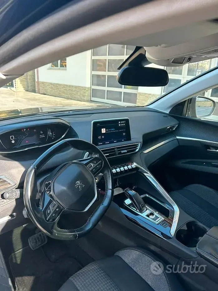 Usata Peugeot 3008 120 CV (88 kW) 2017 Nero SUV