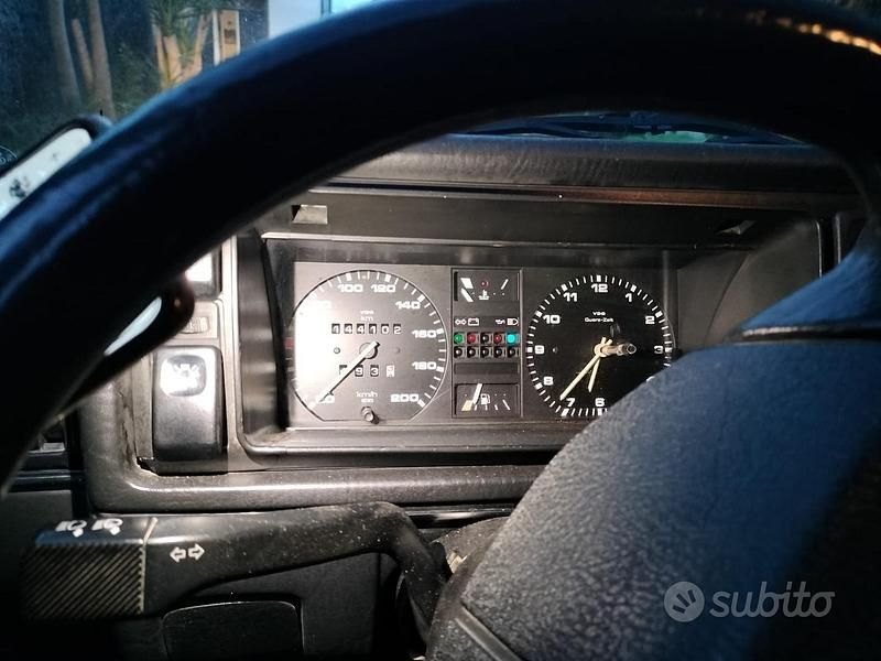 Usata VW Golf II 60 CV (44 kW) 1988 Grigio Utilitaria