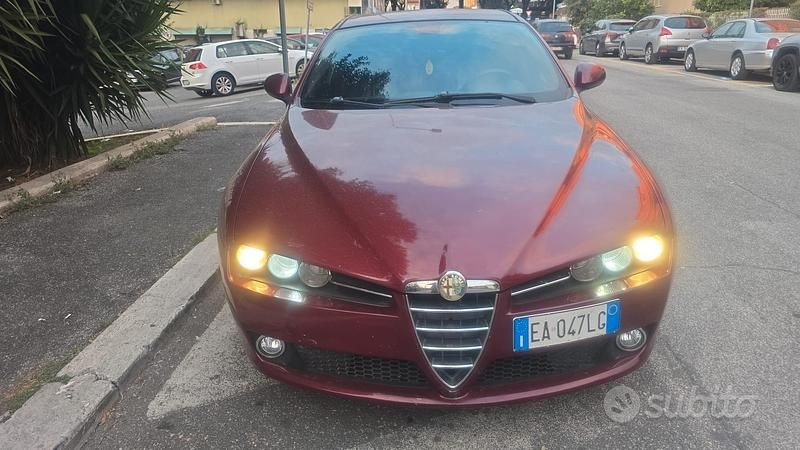 Usata Alfa Romeo 159 120 CV (88 kW) 2009 Rosso Berlina