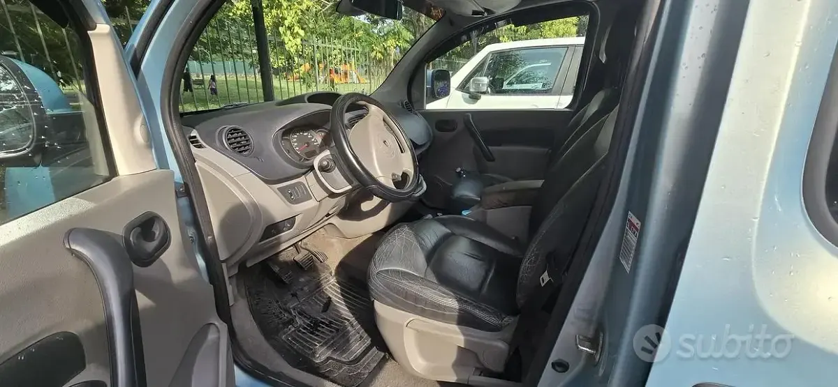 Usata Renault Kangoo 105 CV (77 kW) 2009 Monovolume