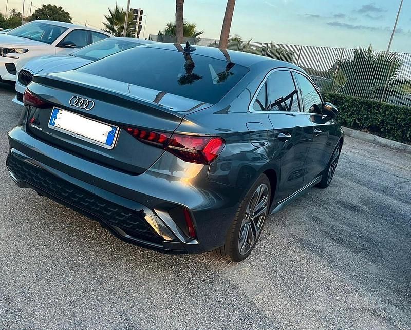 Usata Audi A3 S-Line 150 CV (110 kW) 2024 Grigio Berlina