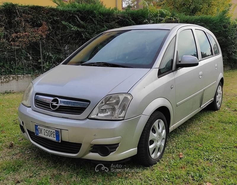Argento Usata 2007 Opel Meriva Cosmo Monovolume | 1000 € (Super prezzo) - Immagine 1/4