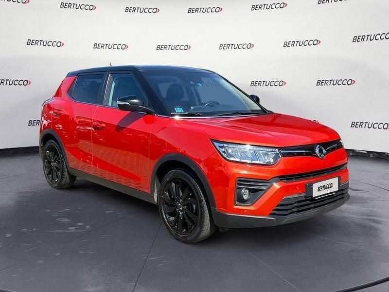 Usata Ssangyong (KGM) Tivoli 135 CV (99 kW) 2020 Rosso SUV