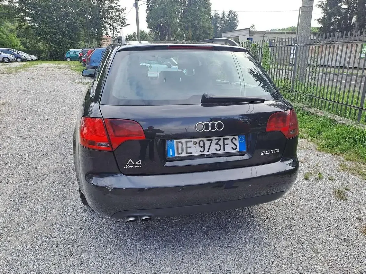 Usata Audi A4 Sport 140 CV (102 kW) 2006 Nero Station wagon