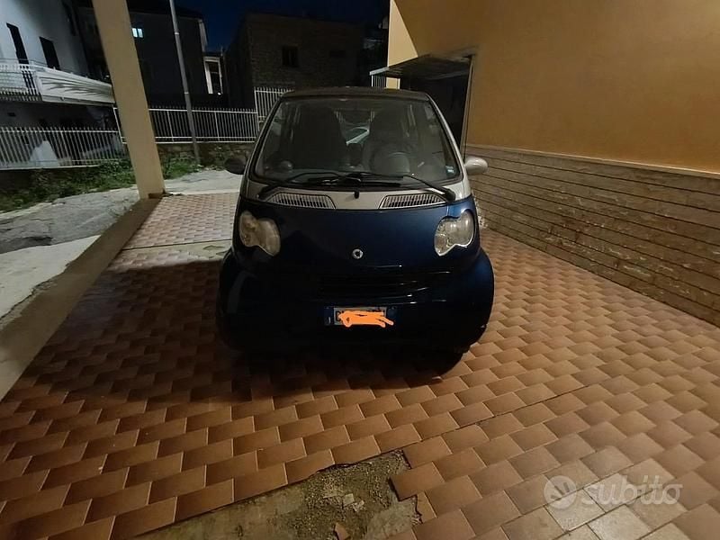 Usata Smart ForTwo Coupé 61 CV (44 kW) 2004 Blu Coupé