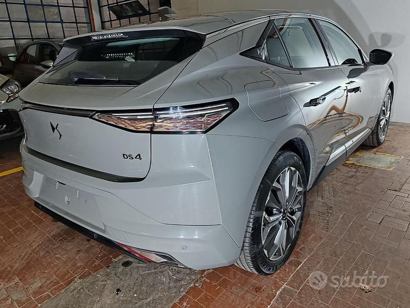 Usata DS Automobiles DS4 Trocadero 131 CV (96 kW) 2023 Grigio Berlina