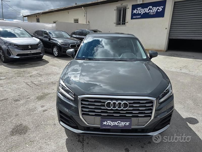 Usata Audi Q2 S-Line 116 CV (85 kW) 2020 Grigio SUV
