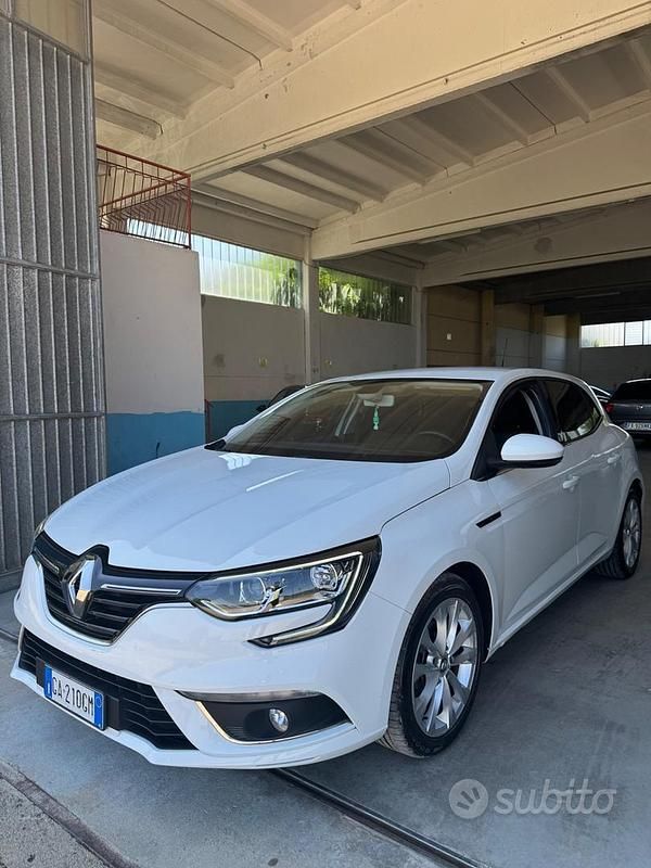 Usata Renault Mégane IV Intens 116 CV (85 kW) 2020 Bianco Berlina