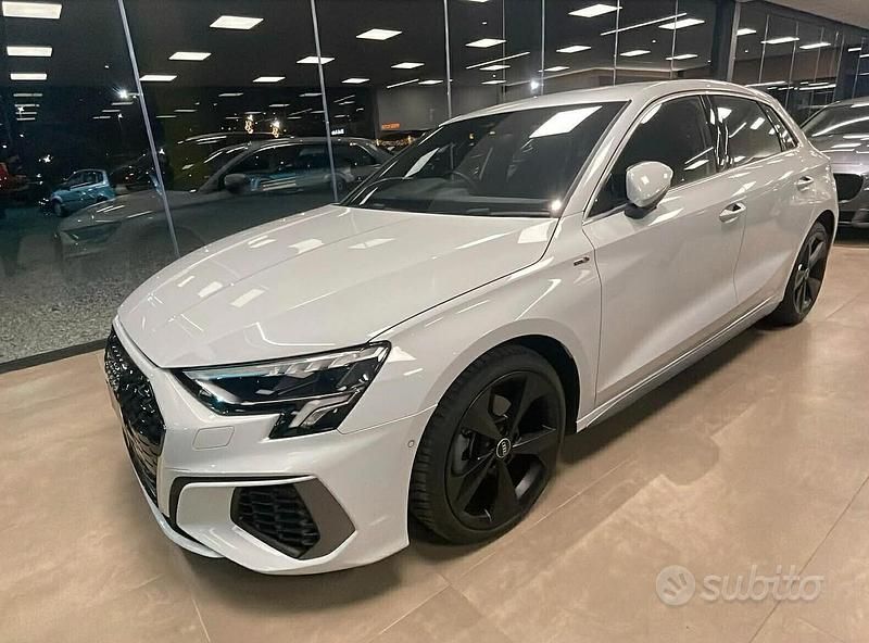 Usata Audi A3 S-Line 150 CV (110 kW) 2022 Bianco Berlina