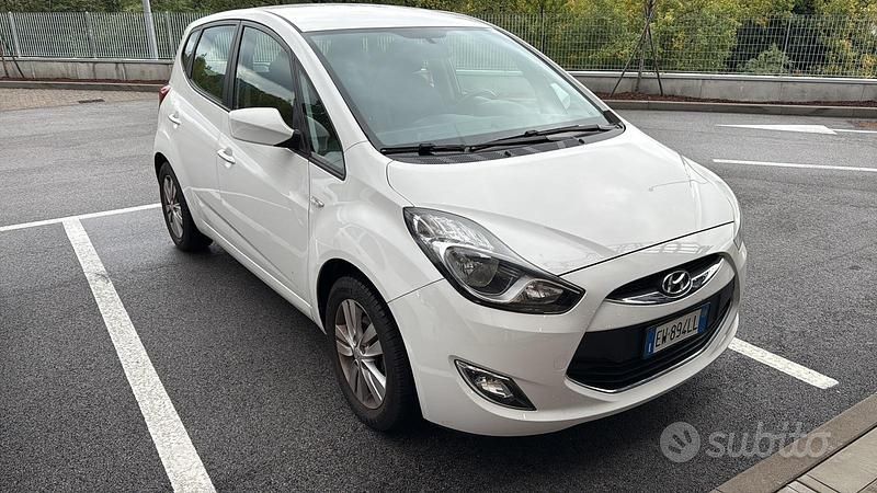 Usata Hyundai ix20 90 CV (66 kW) 2014 Bianco Utilitaria