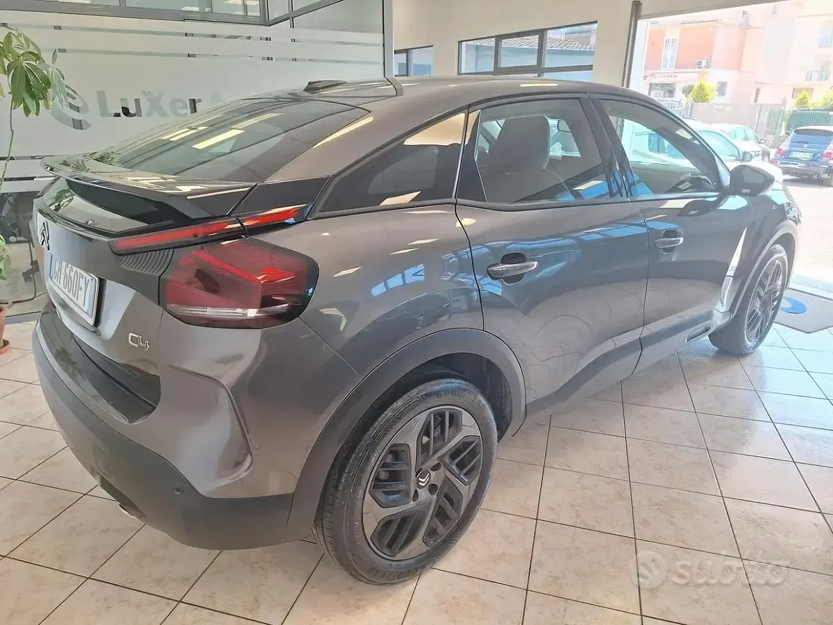 Usata Citroën C4 Feel 131 CV (96 kW) 2023 Grigio SUV