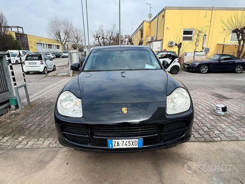 Usata Porsche Cayenne 250 CV (183 kW) 2004 Nero SUV