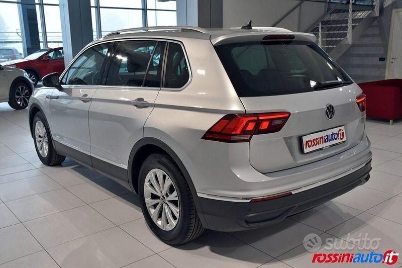 Usata VW Tiguan Life 150 CV (110 kW) 2022 Grigio SUV